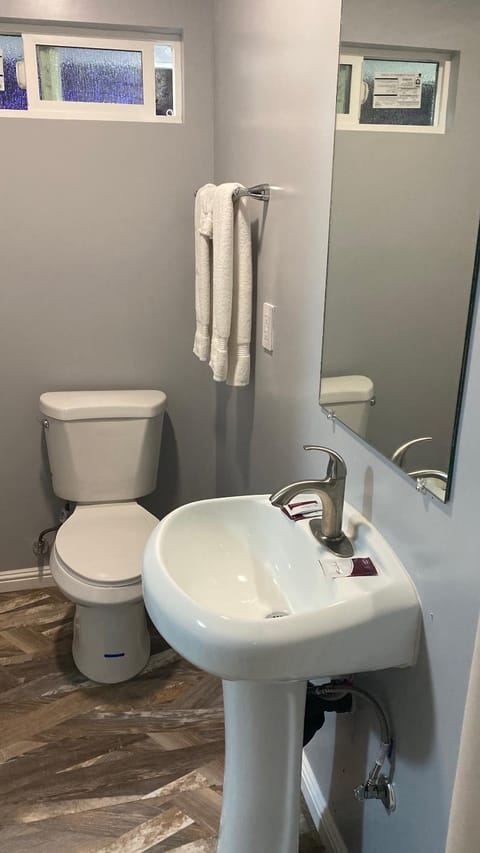 La Perla motel Motel in South Gate