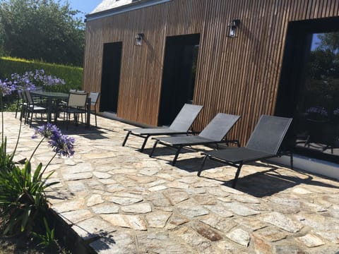 Property building, Balcony/Terrace