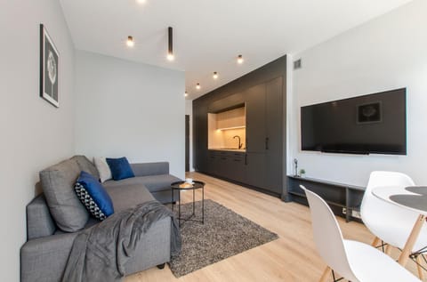 Kitchen or kitchenette, Living room, Seating area