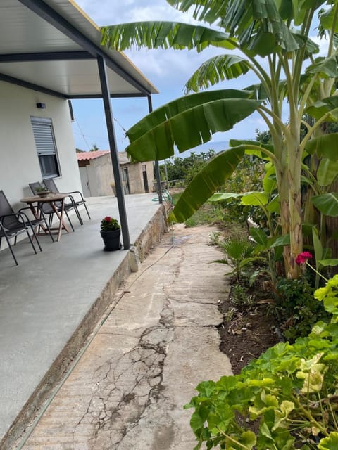 Ambelakia Bungalow Country House in Islands