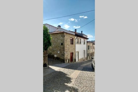 Property building, Day, Street view