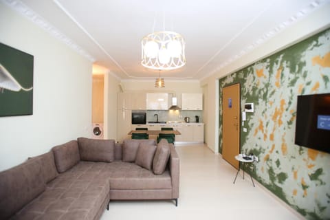 Kitchen or kitchenette, Living room