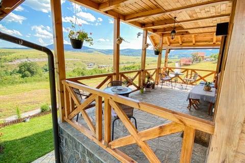 Nearby landmark, Neighbourhood, Natural landscape, Garden, Balcony/Terrace