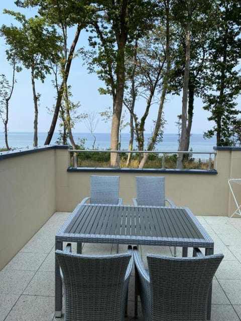 Patio, Natural landscape, View (from property/room), Balcony/Terrace, Sea view