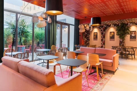 Lounge or bar, On site