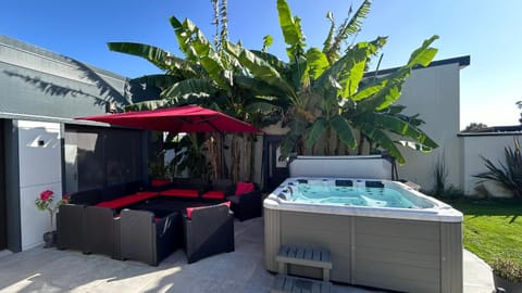 Maison de 102m² sur terrain clos terrasse Jacuzzi House in Brittany