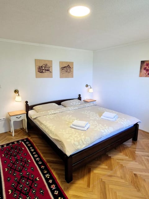 Apartman Alemina - mirna lokacija blizu centra, priroda i privatnost Apartment in Lika-Senj County