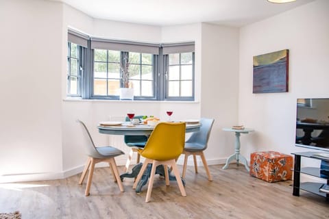 3 Oaks Court, Thorpeness House in Leiston