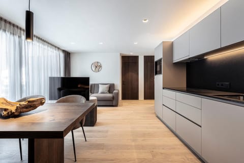 Property building, Kitchen or kitchenette, Living room
