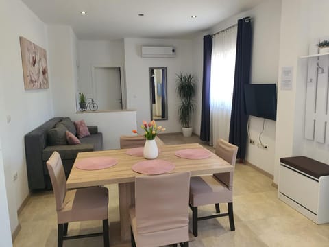 Apartment Radoš Apartment in Split-Dalmatia County