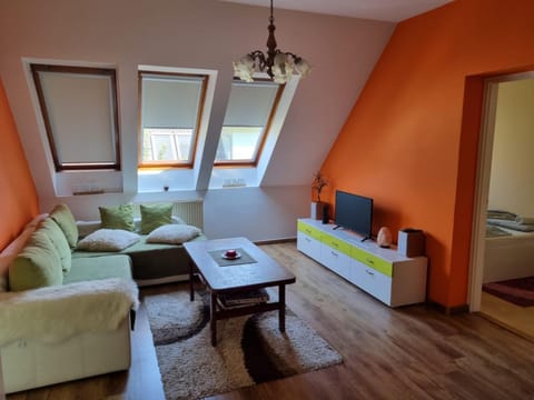Tudor Apartman Apartment in Szeged