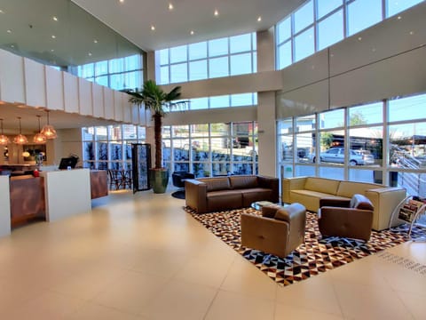 Communal lounge/ TV room, Lobby or reception, Lounge or bar, Alcoholic drinks, Non alcoholic drinks, Facility for disabled guests