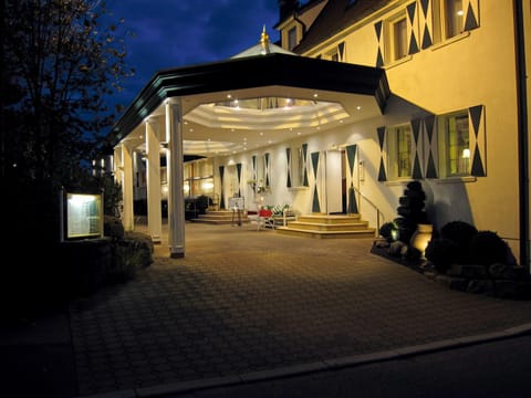 Facade/entrance, Night