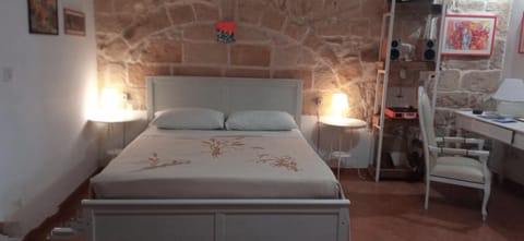 Palazzo Saraceno apartments-Antico Rifugio Apartment in Province of Taranto