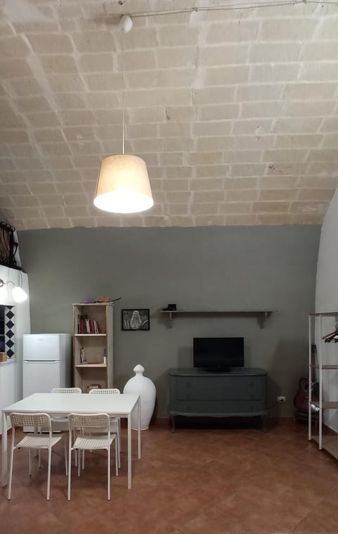 Palazzo Saraceno apartments-Antico Rifugio Apartment in Province of Taranto