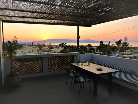 Cretan Loft Apartment in Platanias