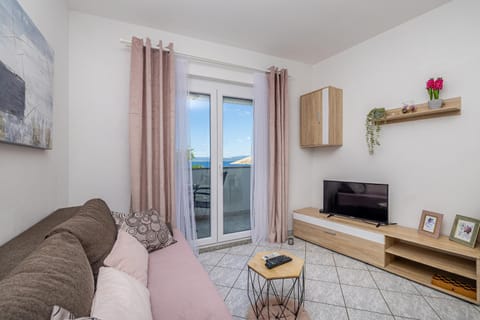 Private accommodation STARA BASKA Apartment in Stara Baška