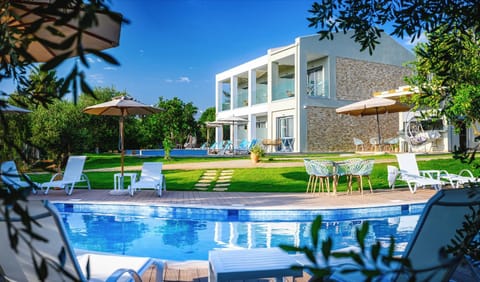 Property building, Swimming pool