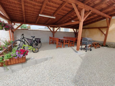 BBQ facilities, Garden
