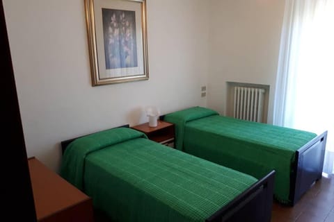 Comodo appartamento a due passi dalla stazione Apartment in Macerata