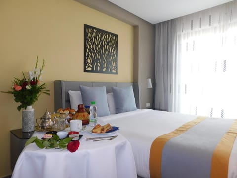 Bed, Bedroom, Breakfast, Breakfast