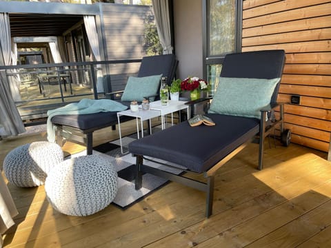 Day, Balcony/Terrace, Evening entertainment