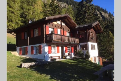 Idyllisches Chalet inmitten der Walliser Bergwelt Apartment in Canton of Valais