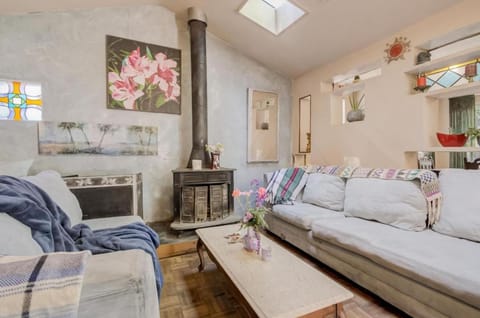 Hillmont paradise Apartment in Oakland