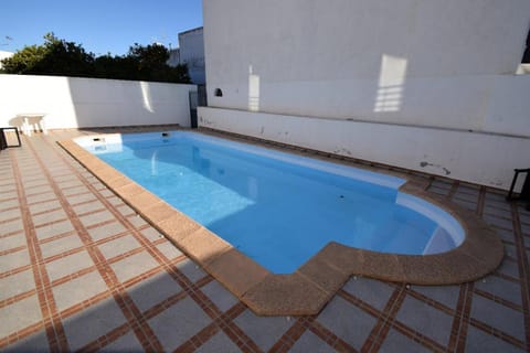 Swimming pool, Swimming pool