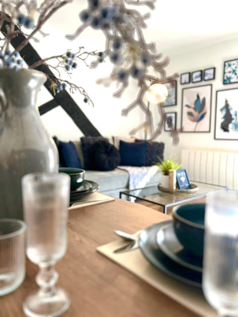 Blueberry View - Wyndale Living - Central Worcester Apartment in Worcester