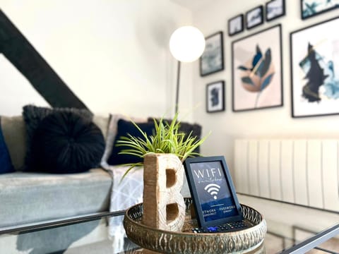 Blueberry View - Wyndale Living - Central Worcester Apartment in Worcester