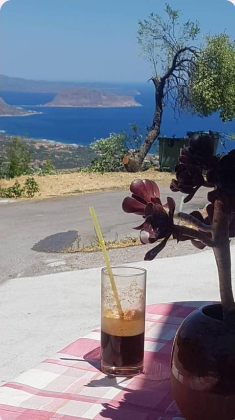 VIEW OF CASTLE Apartment in Islands
