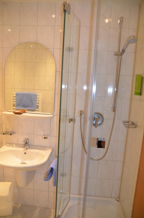 Gästehaus Maria Bed and Breakfast in Garmisch-Partenkirchen