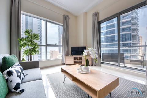 Nearby landmark, Neighbourhood, TV and multimedia, Living room, Other, Photo of the whole room, Decorative detail, Dining area, Area and facilities, Area and facilities