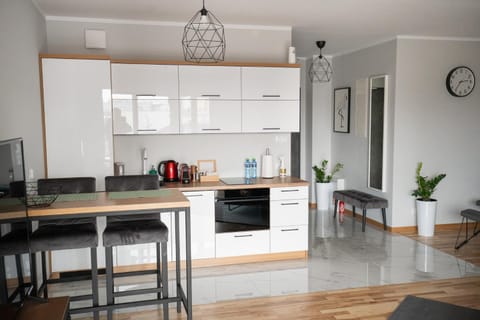 Kitchen or kitchenette, Communal kitchen
