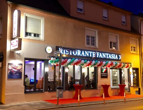 Property building, Property logo or sign, Street view