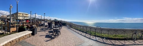 Rosso Tramonto luxury-white- LADISPOLI, Lungomare Regina Elena 58 House in Ladispoli