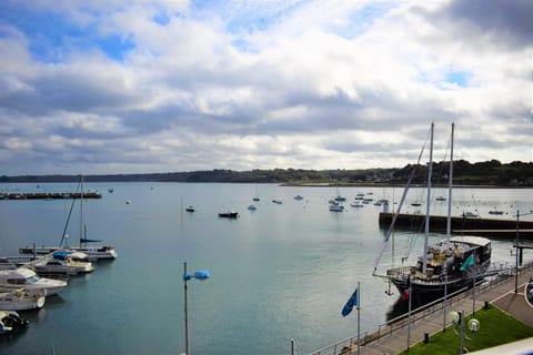 Superbe appartement TRES BELLE VUE MER à PERROS-GUIREC - Ref 823 Apartment in Perros-Guirec