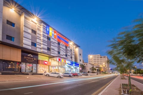 Property building, Facade/entrance