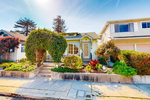 Steps to Sand Beach Hill Bungalow with Patio House in Santa Cruz