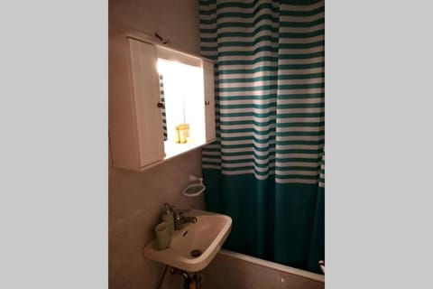 Nice Apartment 2 - City Center Apartment in Kalabaka