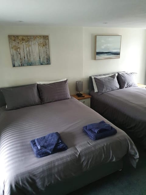 Red Lion Rooms - Self Check In Inn in Barrow-in-Furness