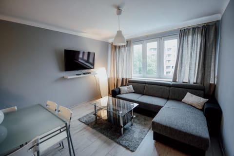 Communal lounge/ TV room, Photo of the whole room, Dining area, Family