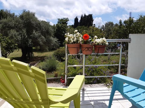 Family apartment Garden and Sea Apartment in Budva Municipality