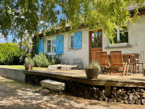 Patio, Facade/entrance