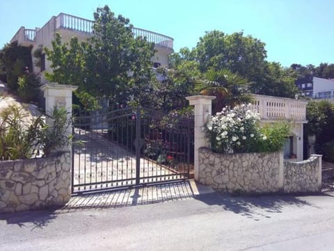 Property building, Garden view