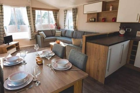 Premium Chalet at Newquay Away Resorts MV7 Chalet in Newquay