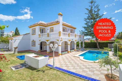 Villa Marina Benalmadena - 5 min walk to the beach, heated pool, spa, 5 bedrooms Villa in Benalmadena