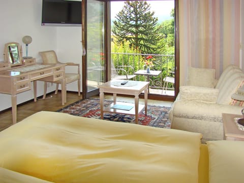 Balcony/Terrace, Photo of the whole room