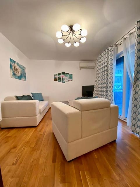 Apartment Liza Petrovac Apartment in Budva Municipality